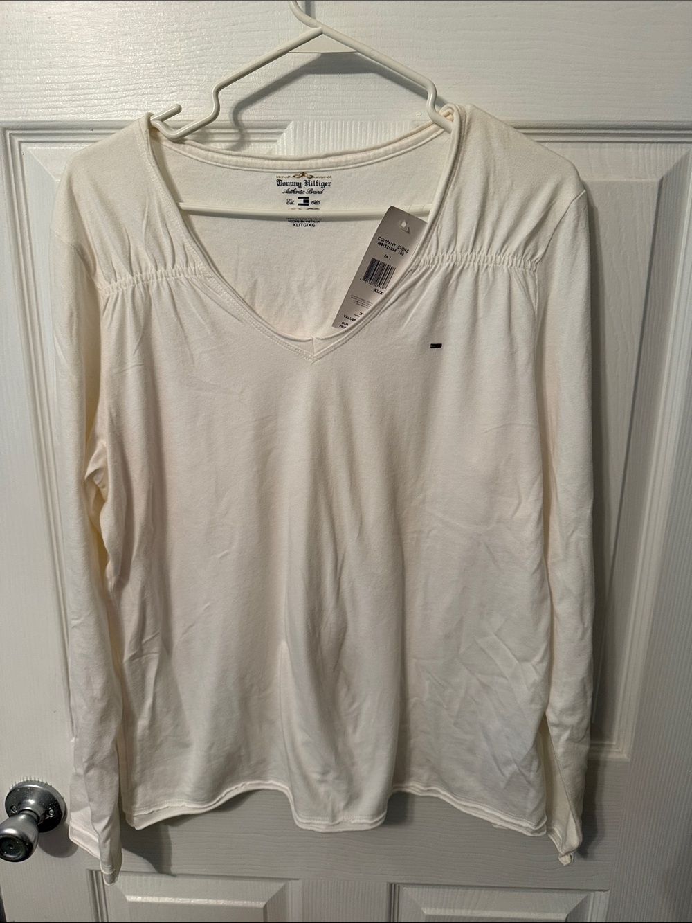 Tommy Hilfiger Cream V-Neck Long Sleeve Tee
